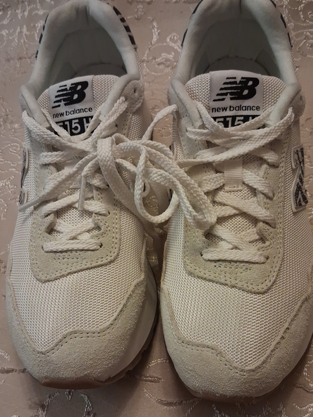 New Balance Woman Cream/White 515H Lace-Up Sneakers sz.9
